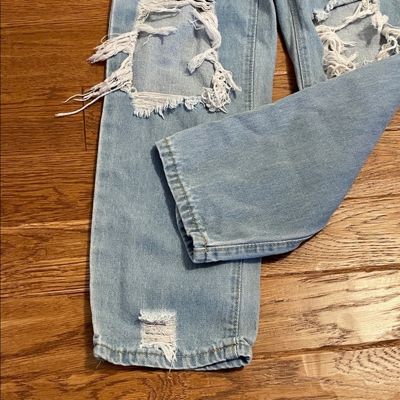 SHEIN Girls Light Blue Distressed Denim Pants - Picture 8 of 12
